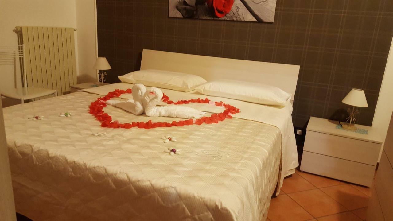 Le Rose Di Modica Villa Eksteriør billede